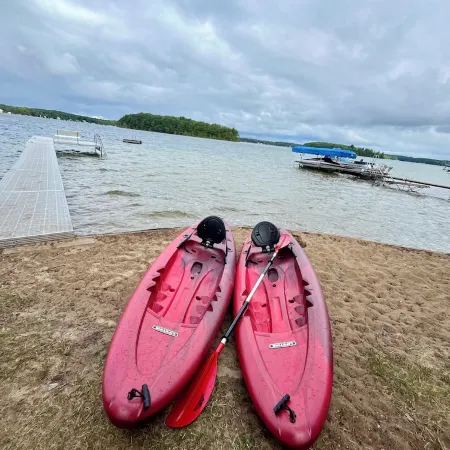 Long Lake Peninsula Traverse City 3Br Home. Lake, Kayaks, Bikes, Swim, Pets