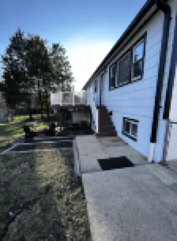 Alexandria VA Spacious, Family-Friendly 5Br Home Near DC