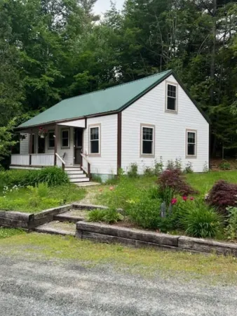 Hideaway Cottages, Cottage A