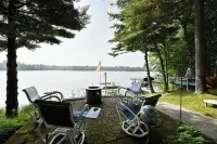 Cute cabin on pristine Long Lake