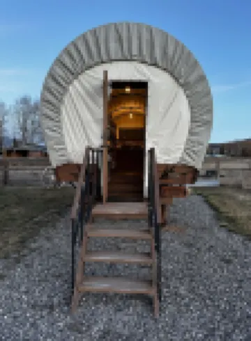 Klondike “Conestoga” Wagon at J&J Cabins