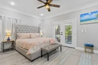 Beautiful New Home Just Mins to the Beach, Aquarium, Buc-Ees, and Downtown! Hotels near TrainTastic! formerly: Mississippi Coast Model Railroad Museum