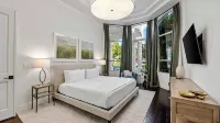 Manor Retreat - Contemporary Luxury Villa w/ Picture Perfect Mountain Views!