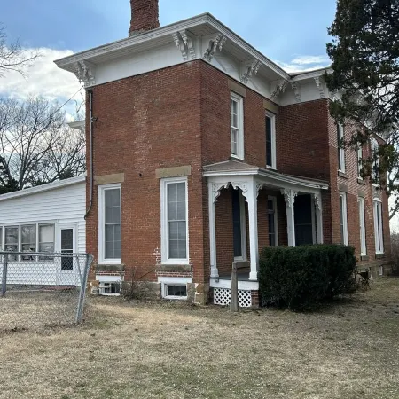 Victorian Country Home on the edge of town. Event venue, weekend home.