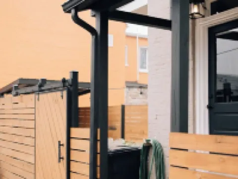 Four Bed Family Stay. Near Sight and Sound. Hot Tub. Full Kitchen. Hotels in Lancaster