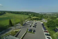 Best Western Queens Hotel Pforzheim-Niefern - parking