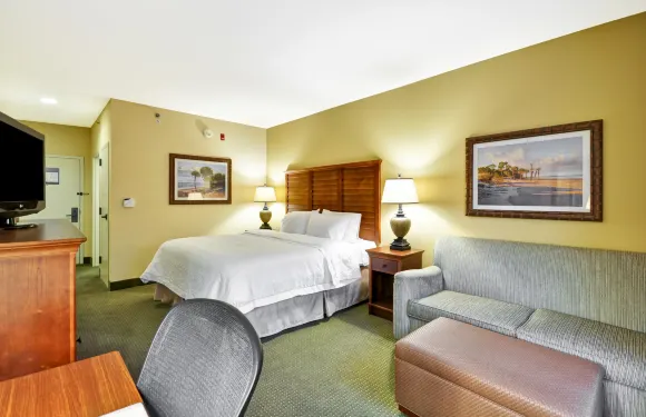 歡朋酒店及套房查爾斯頓／宜人山－棕櫚島