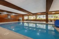 Best Western Plus Concord Inn - piscina