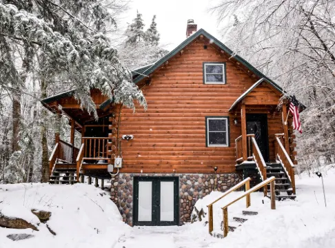 Spectacular Log Home with Private Lake Access