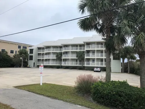 GULF FRONT - GREAT VIEWS - Direct Walk Out, Only Steps to Beach