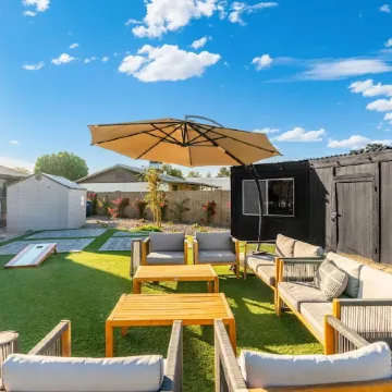 The Heritage House: Family and Pet Friendly Home with Pool and Spa