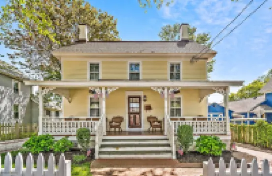 Sea Horse Cottage-5 Bedrooms, 3 Full Baths, 2 Half Baths, Sleeps 13 Hotels in West Cape May