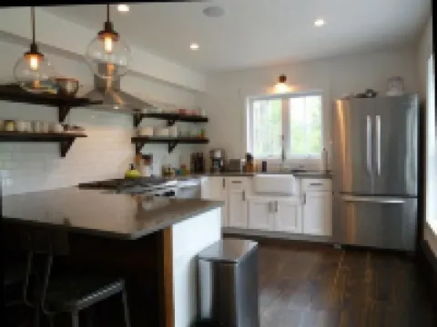 MODERN FARMHOUSE, Saugerties Woodstock, Deck, Fireplace, Fire Pit, WiFi, TV