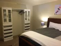 The Staterooms 2J, Directions, Newly Built, Seasonally Heated Pool, Beach Nearby