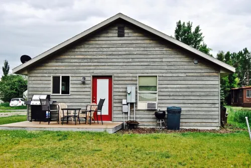 Ennis, MT: Madison River, Fishing, Yellowstone National Park, & Hunting
