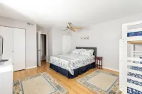 Family Friendly Luxury Bayside Condo with beautiful views Hotels near Food Lion