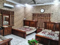 Decent Lodges Hotel