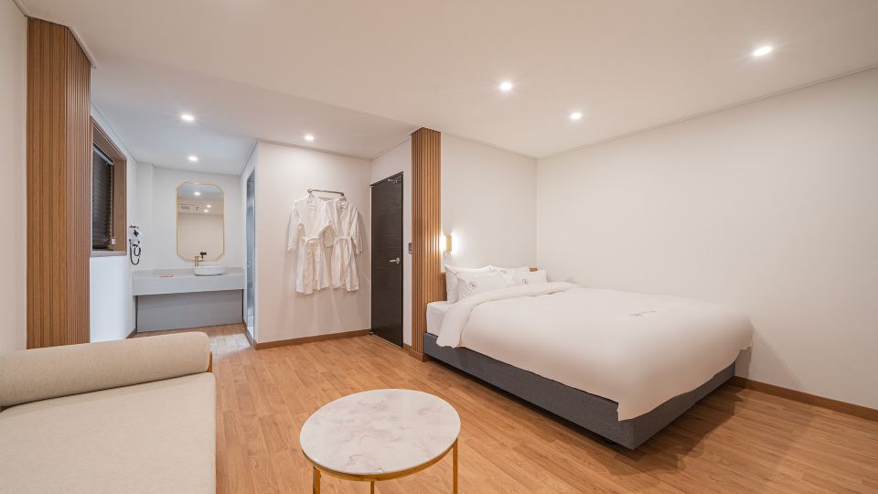 Pocheon Central Hotel