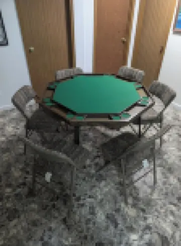 Comfy Country home. Pet friendly, 5 bedrooms, AC, WIFI, just outside Farmington