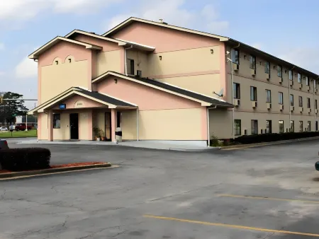 Knights Inn Albany Отели в г. Олбани