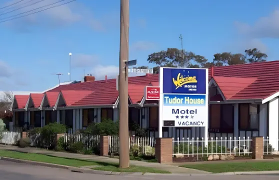 都鐸屋汽車旅館