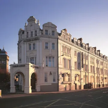 The Angel Hotel Отели рядом с достопримечательностью «Кардифф - центр города»