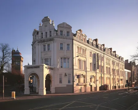 The Angel Hotel Отели рядом с достопримечательностью «Андерсон Филдс»