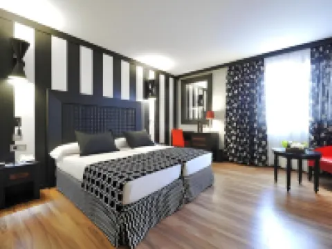 Salles Hotel Aeroport de Girona