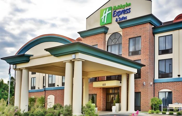 Holiday Inn Express & Suites DYERSBURG by IHG