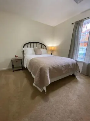 The Great Pocono Escape! Spacious, Great for Families, and Small Groups!