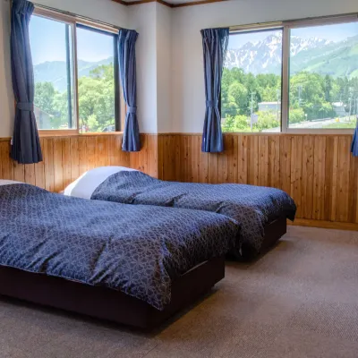 Grass House Hotels near Hakuba Iwatake Mountain Resort