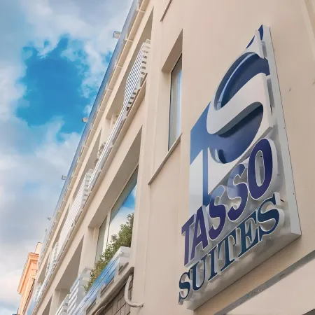 Hotel Tasso Suites & Spa
