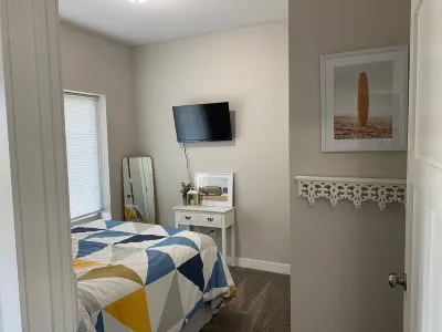 Cozy Apartment in Clubhouse building at Woodside Apartments