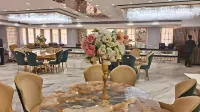 Clay Inn Hotels - Paschim Vihar
