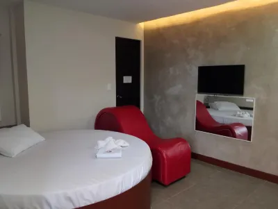 Papatantan Apartelle Daet Branch University of Camarines Norte附近的飯店