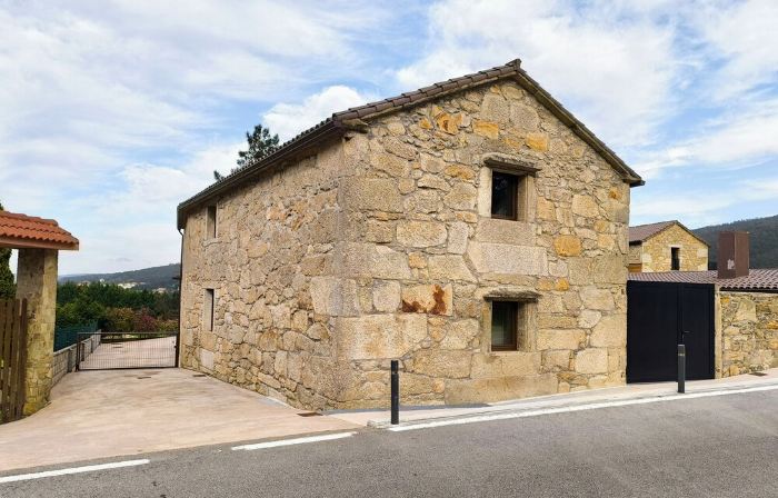 Complete House with the best of a rural environment and just 1km from the beach