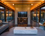 Modern Glass House with Pool & Catskill views in Hudson Valley 格林波特住宿飯店