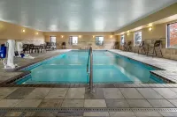 Hampton Inn Mitchell - Pools