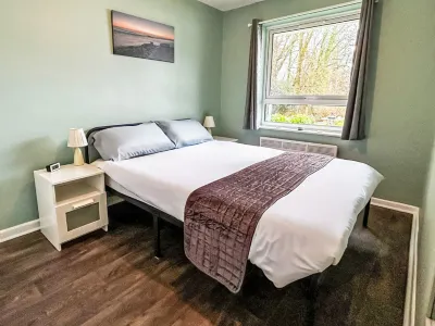 Kingfishers Haven Hotels near Menheniot Methodist Chapel