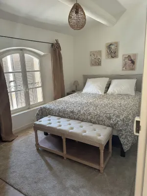 La Bohème. Au Cœur de Lourmarin Отели рядом с достопримечательностью «Лурмарен»