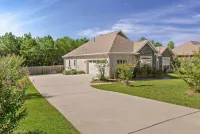 Relax at the Ridge 4BR/3BA