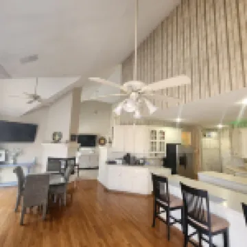 Luxurious 4BD3.5BA Spacious Game Room Loft Big Yard