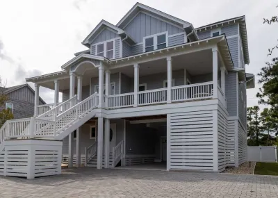 Ocean Palace -.3mi to beach, private pool, game room! Hotels near Jewelry by Gail Inc