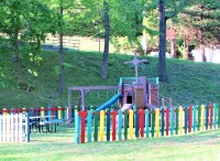 Lakefront, Jet ski, kayak,or pontoon rentals. Right on the beach!!!