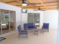 Charming 3-bedroom house with Pool & AC & WiFi in fantastic Port St. Lucie