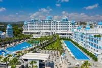 Rubi Platinum Spa Resort & Suites