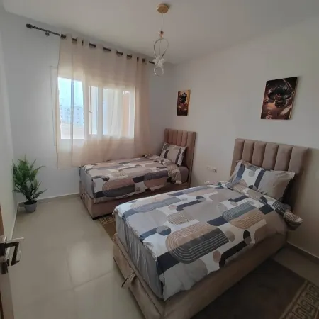 2 Bedroom, Peaceful Secluded warm apartment haven