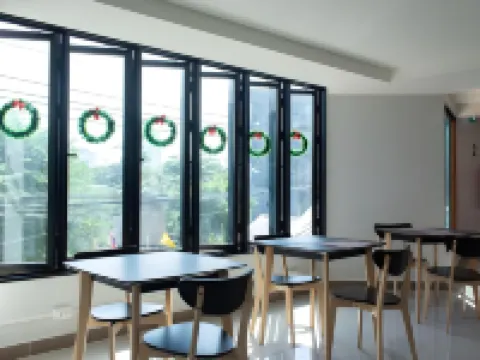 Double D Hotel Hotels in Pak Kret