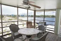 On a Scenic Dune Lake in Seagrove ~ Dog Friendly Hotels in Walton County