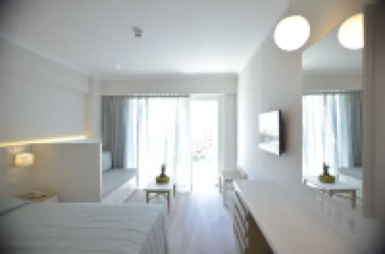 Sunrise Gardens Aparthotel